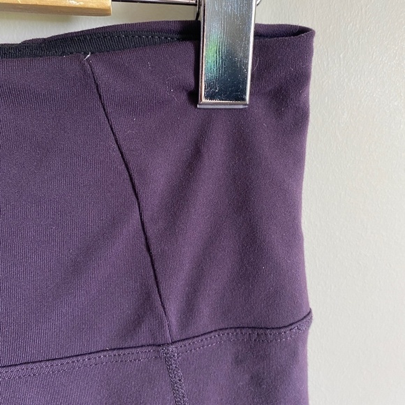 Tuff Athletics Women's Plum Yoga Capri Leggings Size Medium Athletic Pants - Picture 3 of 13